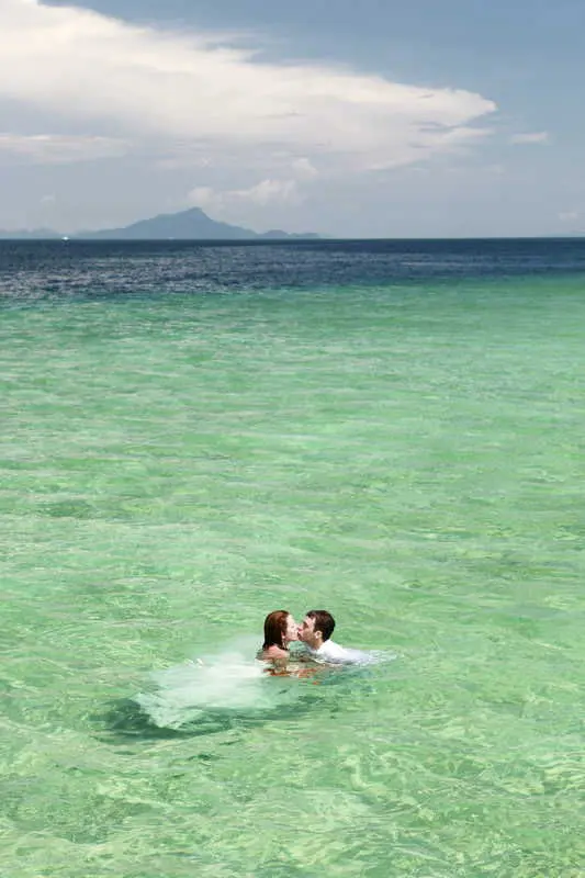 Koh Phi Phi destination wedding, honeymoon, engagement photographer